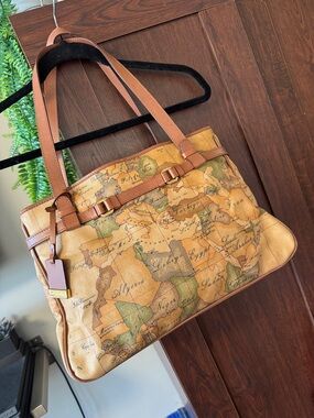 ALVIERO MARTINI Vintage Leather Tote — Tan & Green